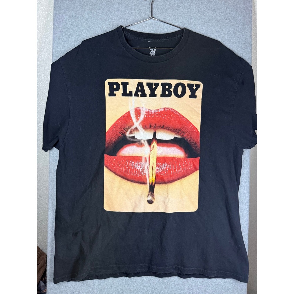 Playboy Graphic Tee Black Short Sleeve Red Lips Smoking Match T-Shirt Mens XL
